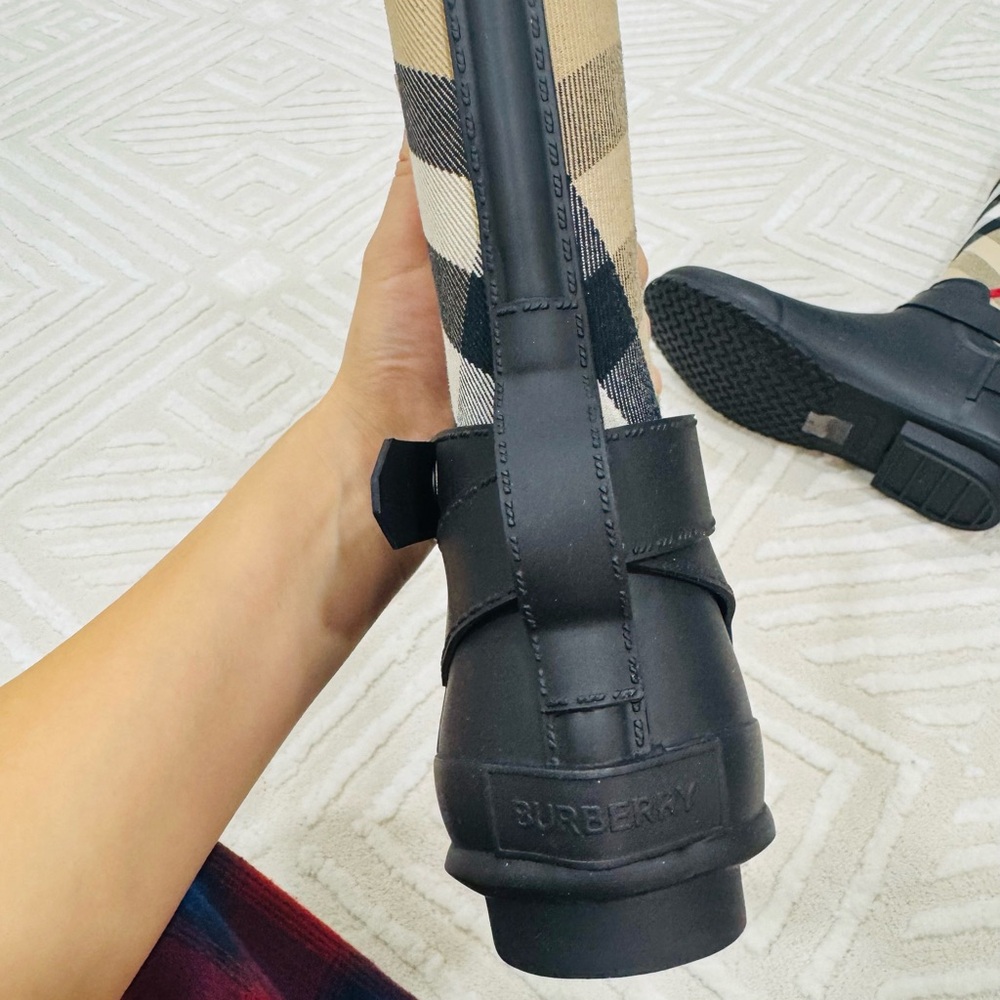 Burberry Black and Beige Plaid Boots - Picture 5 of 7
